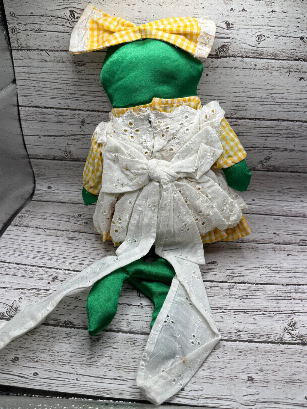 Gillie Croakette Frog Plush